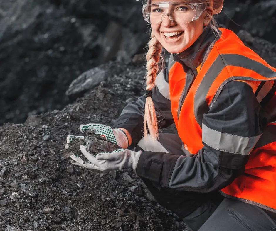 IT project manager reviewing delivery timelines with a team.