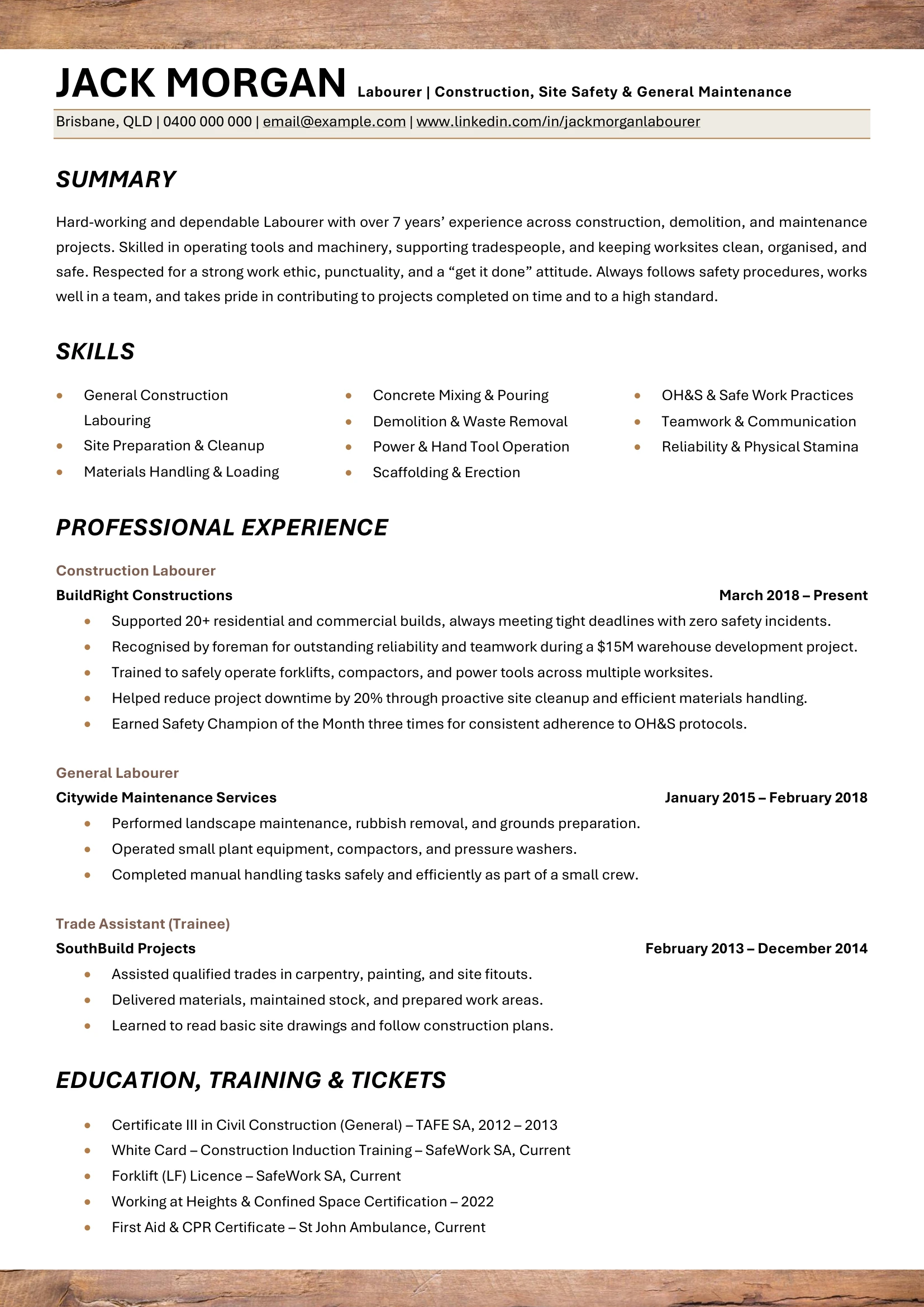 Labourer resume template presenting construction site experience and licences.